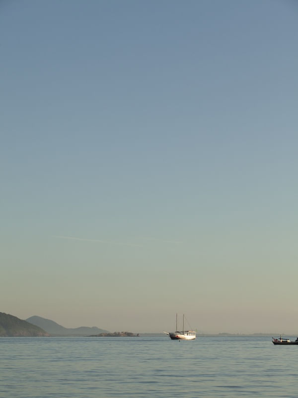 AMANHECER EM GAROPABA