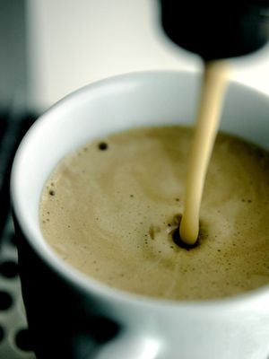 UM CAFEZINHO