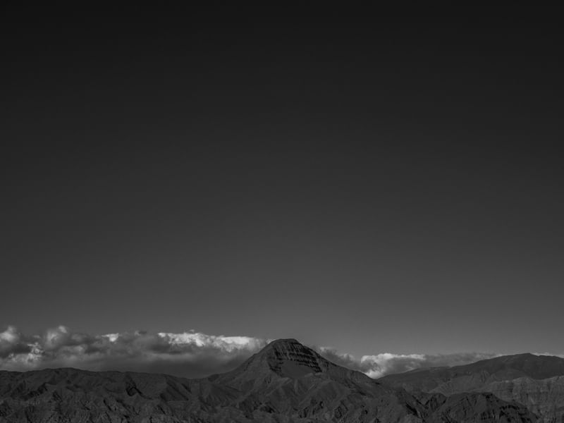 MONTANHA NO HORIZONTE