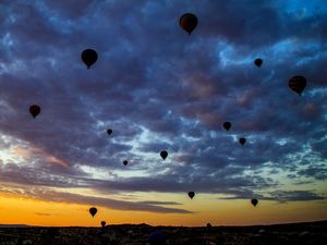 CÉU DE BALÕES E A CAPADÓCIA