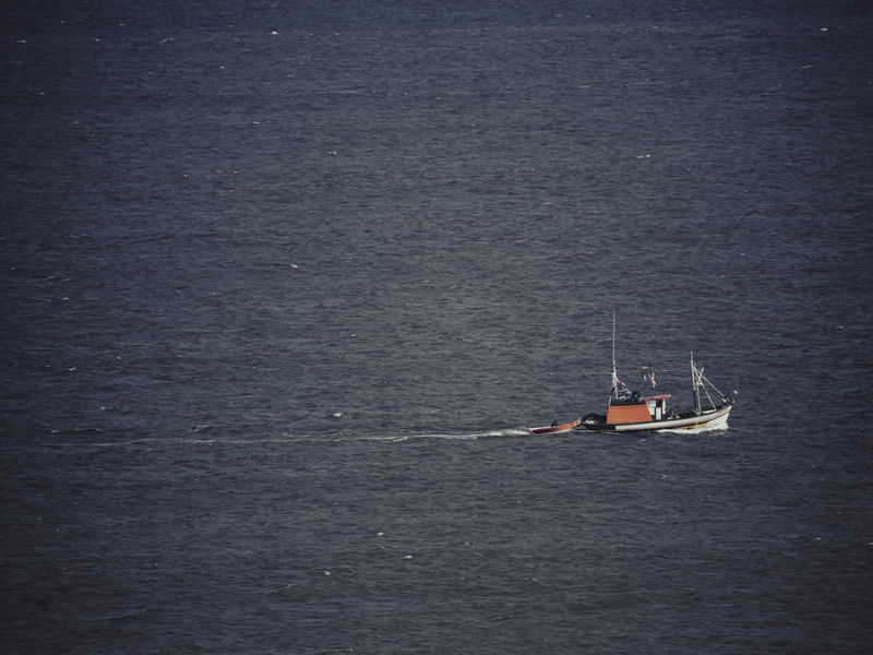 BARCO PESCADORES