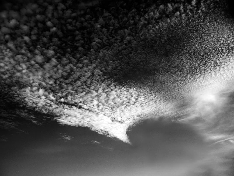 PENSAMENTOS NAS NUVENS
