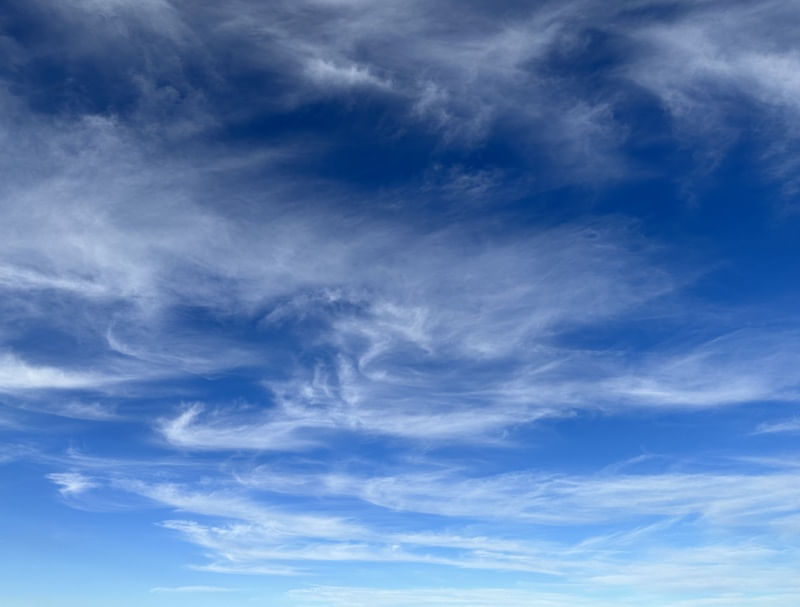 NUVENS QUE O VENTO AINDA NÃO LEVOU MANTIQUEIRA