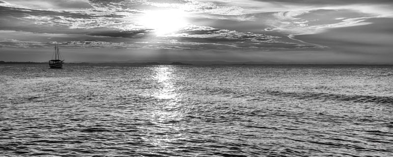 PÔR-DO-SOL COM BARCO EM PB - PANORAMA
