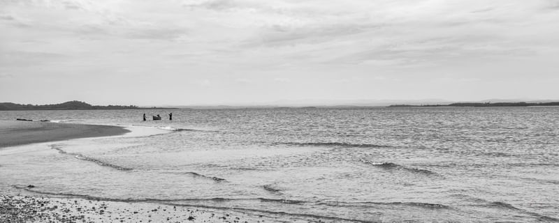 POVO CURIOSO NA PRAIA EM 2 POR 1 - PANORAMA