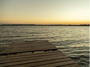 TRAPICHE AO PÔR-DO-SOL EM BRASÍLIA