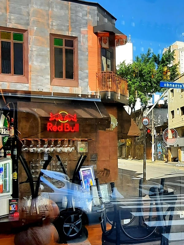 ESQUINA DA RUA AUGUSTA