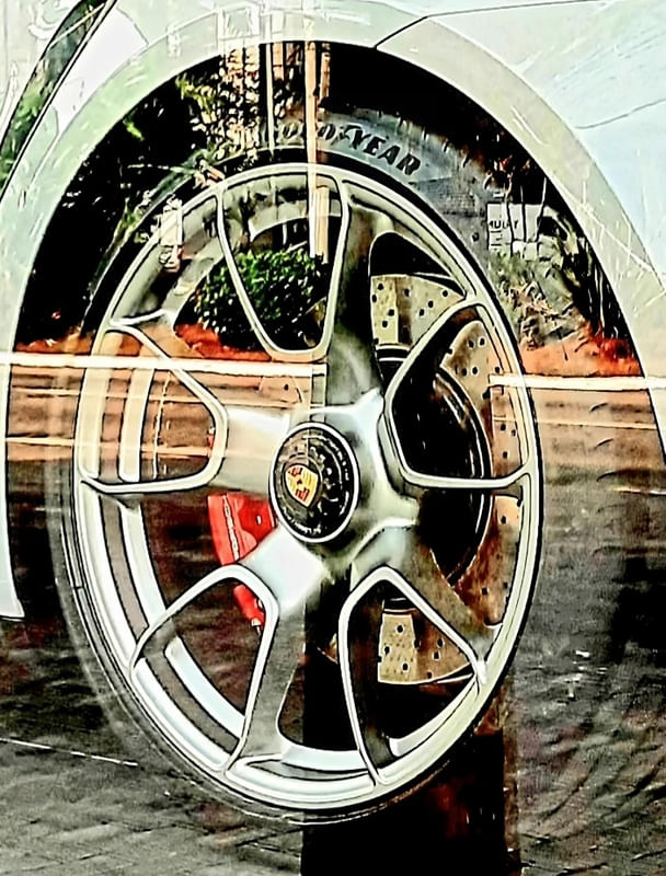RODA PORSCHE REFLETIDA