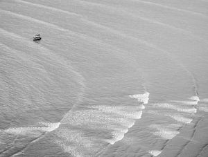 O BARCO NO OCEANO