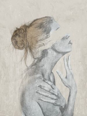 WOMAN DRAWING