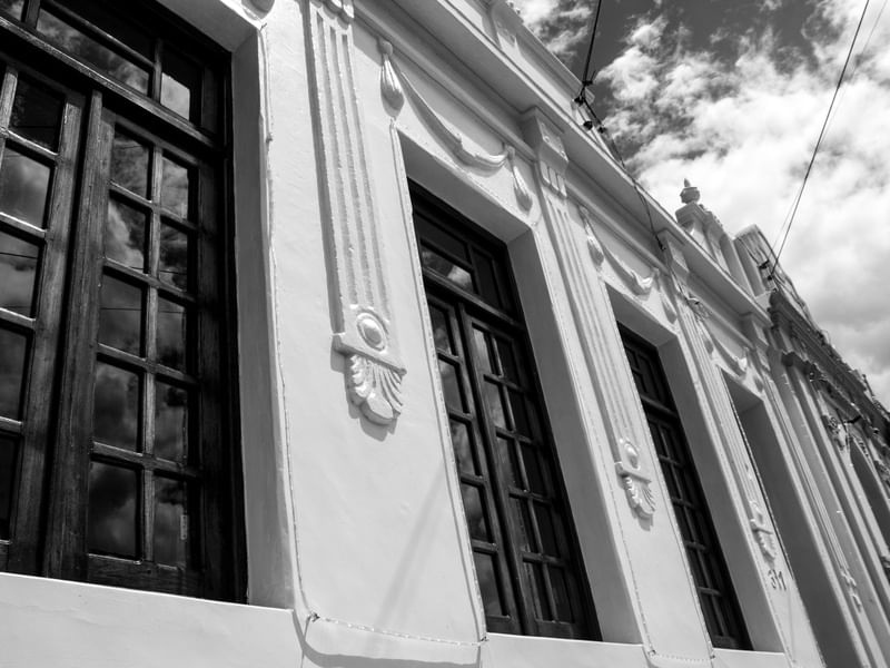 FACHADA DE CASA PB