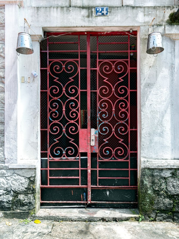 PRESTE ATENÇÃO AOS DETALHES - ESCADARIA SELARON