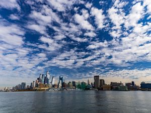 BAIA DE NOVA YORK EM FRENTE O PIER 57