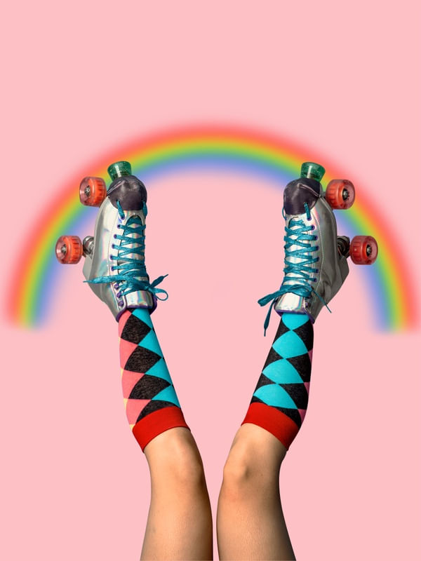 PATINS E ARCO IRIS