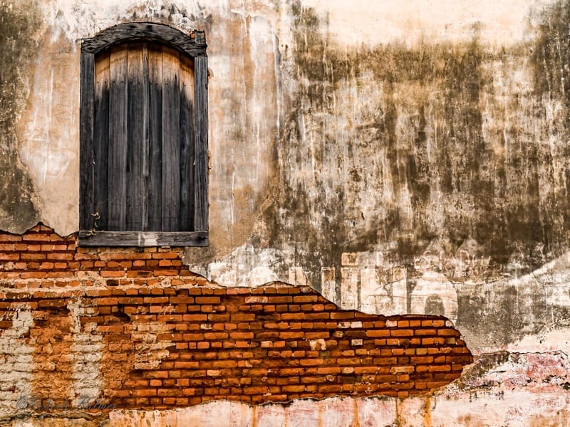 JANELA EM MADEIRA