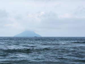 BOAT SOLITUDE