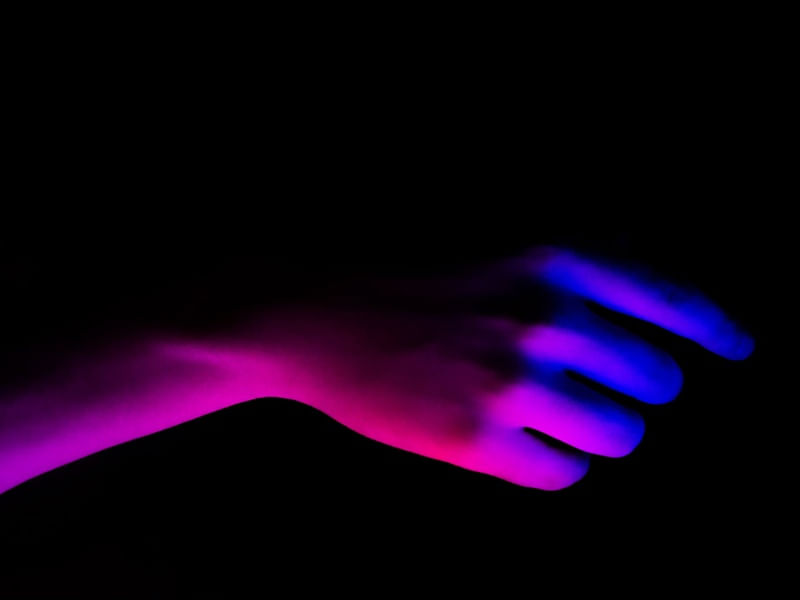 HAND NEON PAINTING