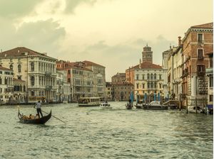 FINAL DE TARDE EM VENEZA