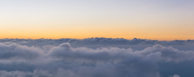 NUVENS AO PÔR DO SOL
