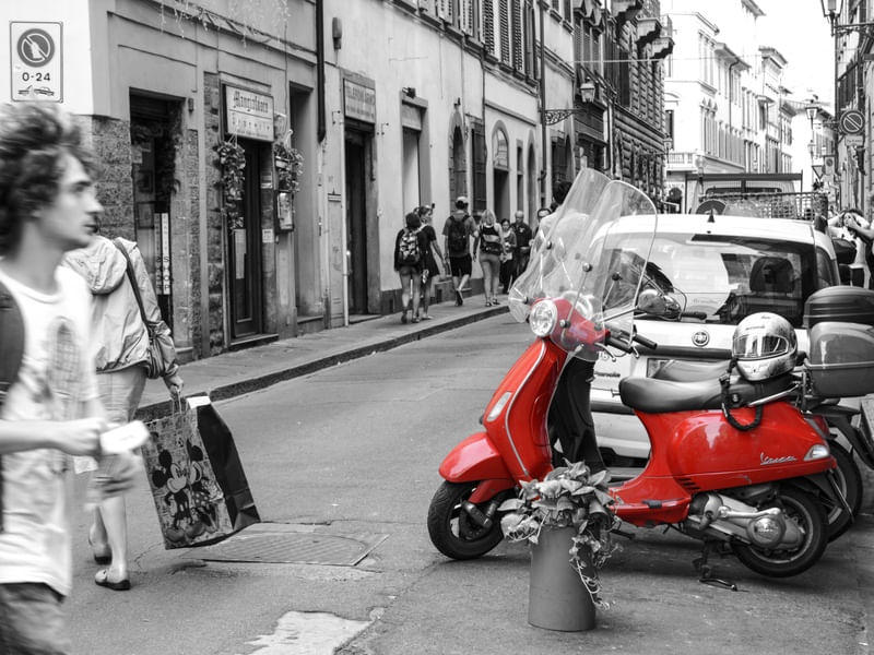 RED VESPA