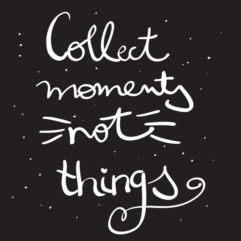 COLLECT MOMENTS BW