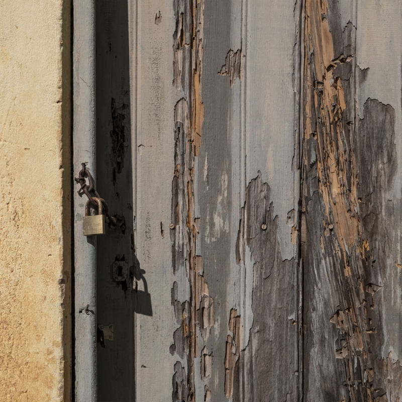 PORTA E CADEADO
