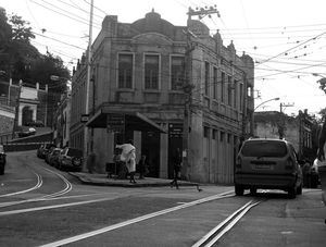 PARE EM SANTA TERESA