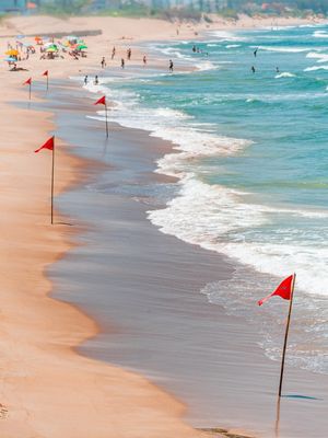 VERÃO - BANDEIRA VERMELHA - CUIDADO