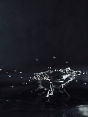 QUEDA LIVRE - GOTA DÁGUA
