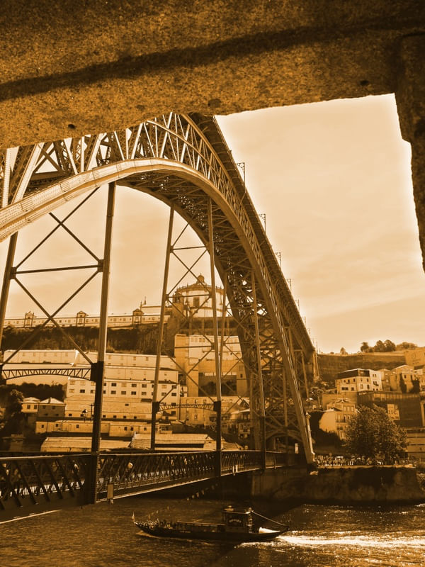 REBELO UNDER THE BRIDGE SÉPIA