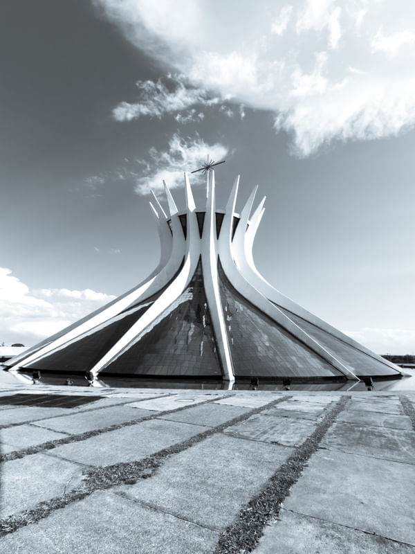 CATEDRAL DE BRASÍLIA EM PRETO E BRANCO 03