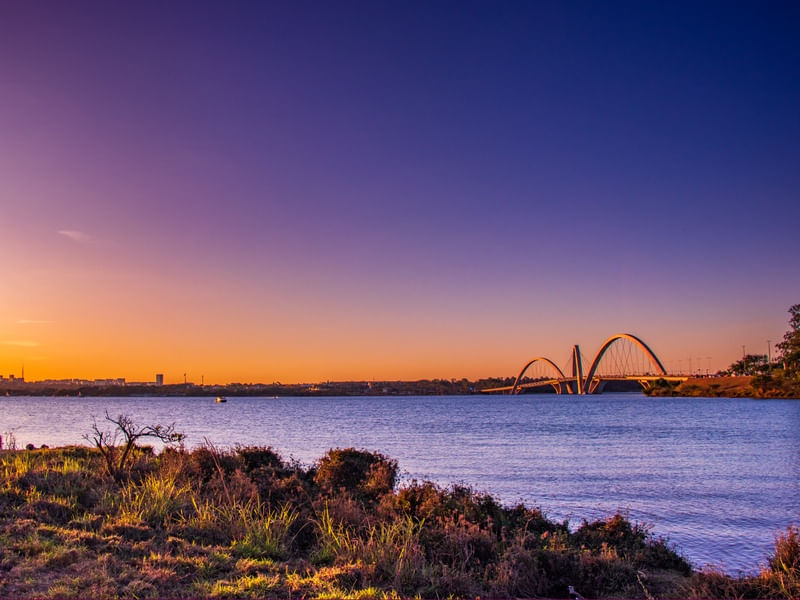 PONTE JK NO FIM DE TARDE