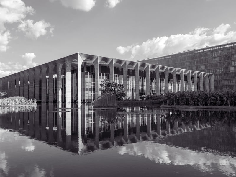 PALÁCIO ITAMARATY EM BRASÍLIA EM PRETO E BRANCO 06