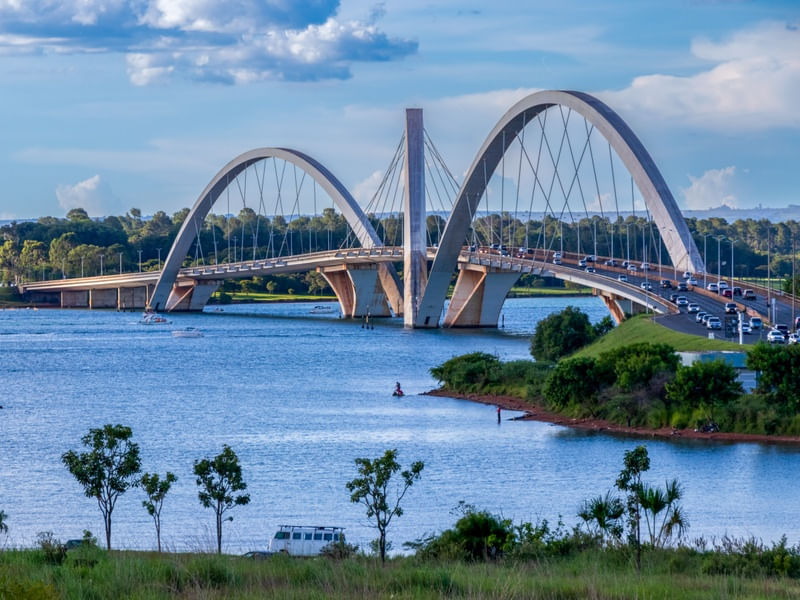 PONTE JK EM UM LINDO ÂNGULO