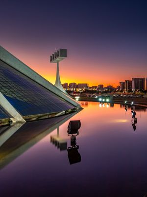 CATEDRAL EM UMA COMPOSIÇÃO MAGNÍFICA