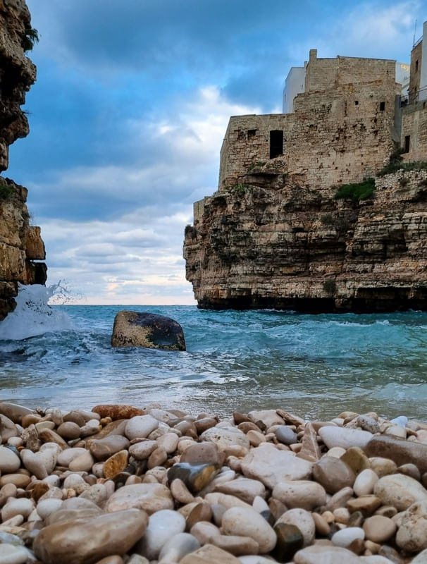 BELEZA DE POLIGNANO A MARE