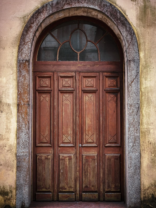 A PORTA FECHADA I