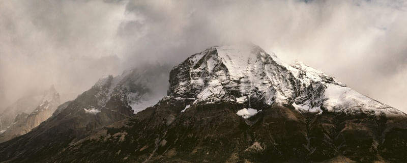 TORRES DEL PAINE 51°0'21" S 72°50'19.999" W