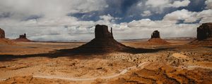 MONUMENT VALLEY