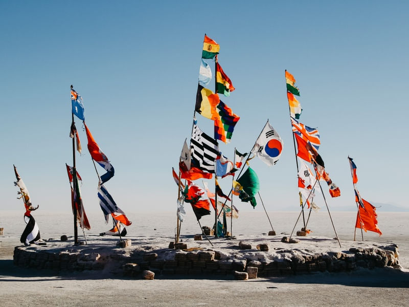 BANDEIRAS NO SALAR DO UYUNI 2