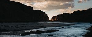AMANHECER NO RIO LAS VUELTAS - EL CHALTEN