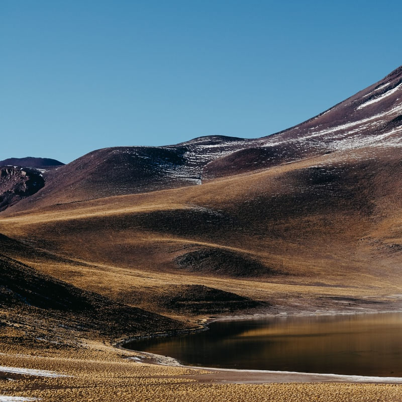 LAGUNA E VOLCÁN MIÑIQUES 1 DE 4