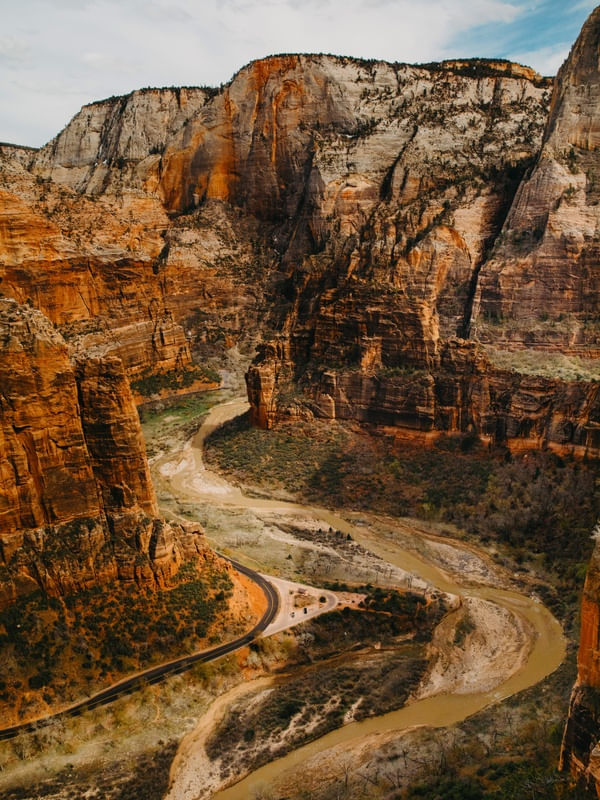 EROSÃO DO VIRGIN RIVER EM ZION NATIONAL PARK - ESTADOS UNIDOS
