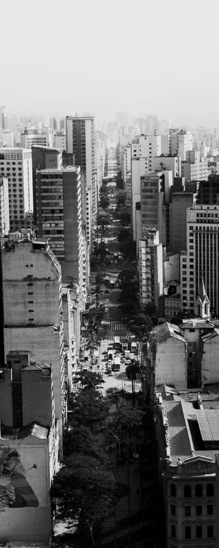 ALGUMA COISA ACONTECE