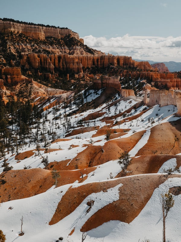 MONTANHAS ROCHOSAS NEVADAS - BRYCE CANYON