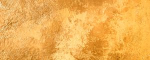 THE NUANCES OF GOLD