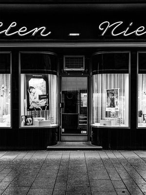 O VITRINE