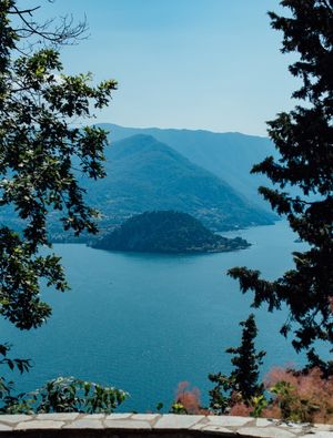 VISTA PARA O LAGO DI COMO