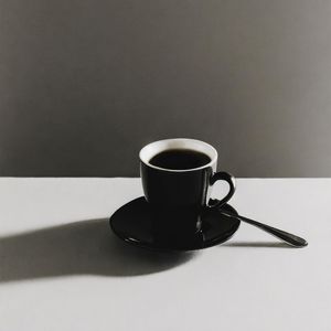 XÍCARA DE CAFÉ BYALINEFROESS