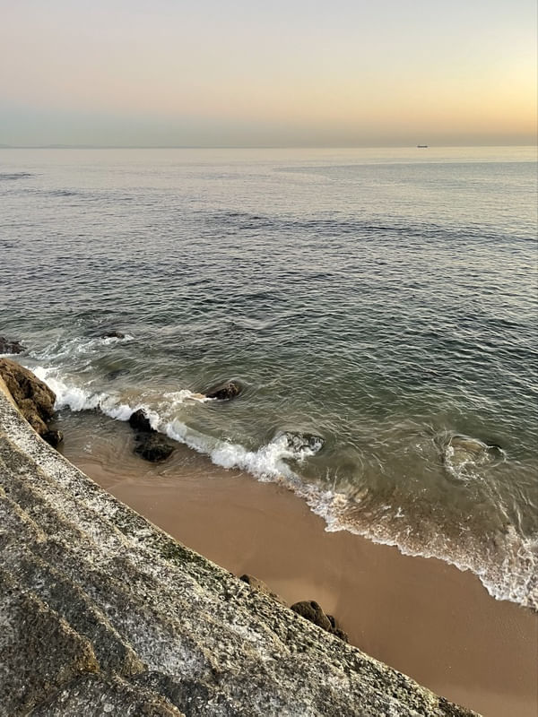 PRAIA NO CREPÚSCULO